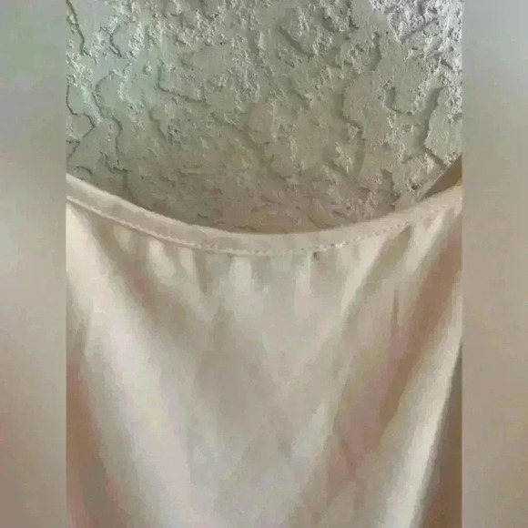 Bar III Women’s Sz M Pastel Pink Ruffle Sleeve Optional Off Shoulder Blouse Good - Picture 8 of 11